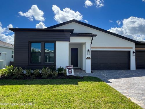 2827 Silverlefe Ln, Melbourne, FL, 32940-8917 | Card Image