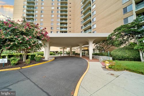 apt-402-501 Slaters Ln, ALEXANDRIA, VA, 22314-1116 | Card Image