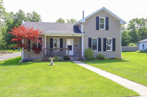 406 N Elm St, Three Oaks, MI, 49128-1032 | Card Image