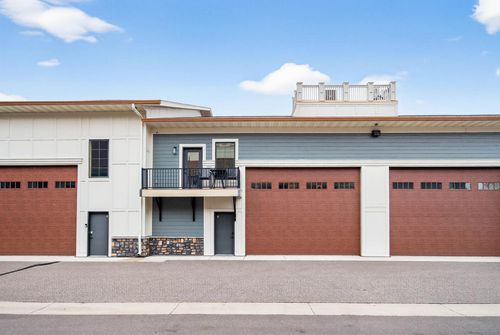 2-3620 Arrowhead Dr, Medina, MN, 55340-7500 | Card Image