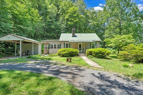 1338 Hunting Creek Rd, Big Island, VA, 24526-3233 | Card Image