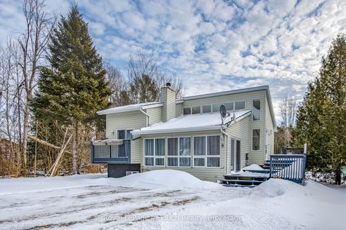9 Davis Dr, Victoria Harbour, ON, L0K2A0 | Card Image