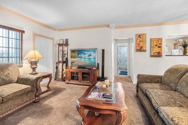 5320 Sw 18 Th St, House other with 3 bedrooms, 1 bathrooms and null parking in West Park FL | Image 8