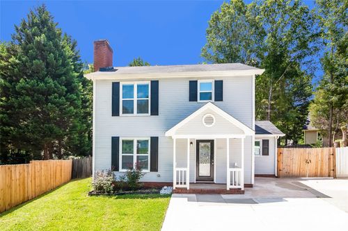 6305 Montezuma Trl, Charlotte, NC, 28227-8027 | Card Image