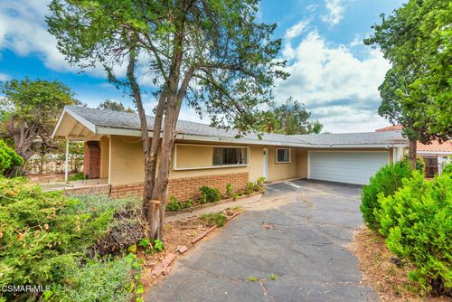 15546 Olden St, Rancho Cascades, CA, 91342-1242 | Card Image