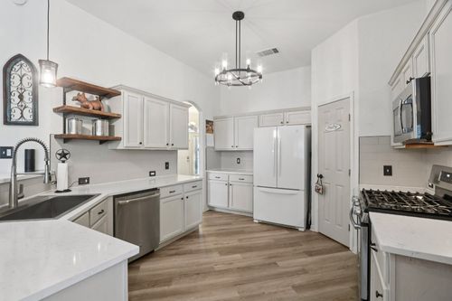 807 Plumbago Dr, Pflugerville, TX, 78660-8952 | Card Image