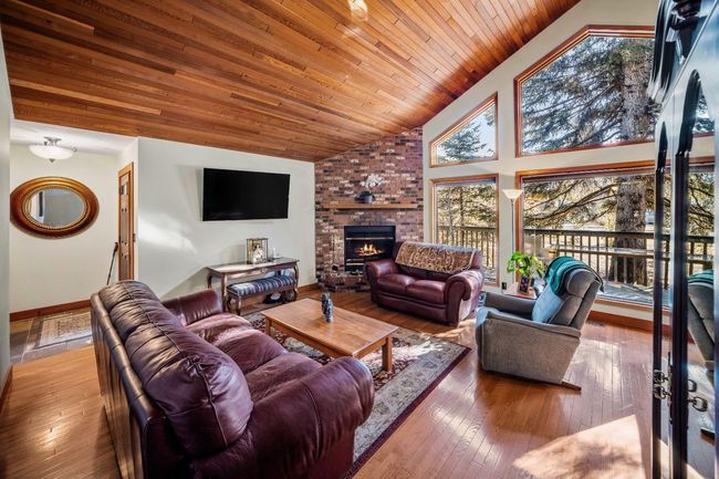 20 Pinewood Crescent, House other with 3 bedrooms, 1 bathrooms and 3 parking in Canmore AB | Image 4