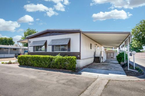 sp107-3138 W Dakota Avenue, Fresno, CA, 93722 | Card Image