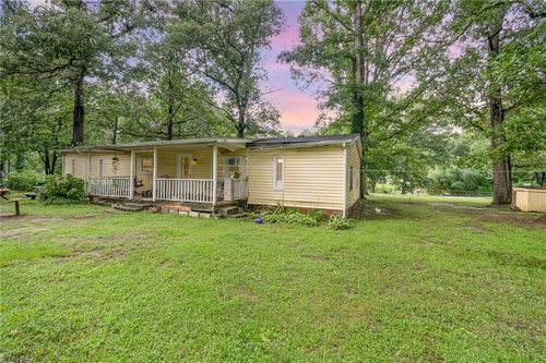 324 Colonial Loop, Randleman, NC, 27317-8016 | Card Image