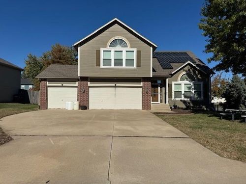 1010 Wiltshire Blvd, Raymore, MO, 64083-8319 | Card Image