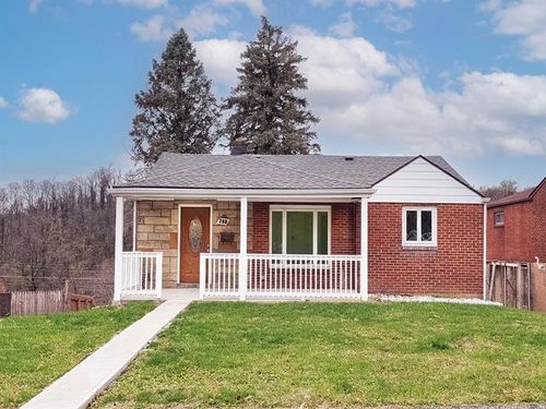 260 Creston Dr, West Mifflin, PA, 15122-2620 | Card Image