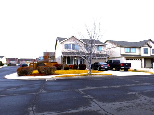 2885 Sw Juniper Ave, Redmond, OR, 97756-7778 | Card Image