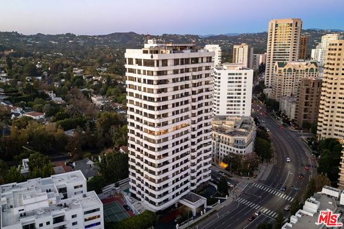 1602-10601 Wilshire Blvd, Los Angeles, CA, 90017-1611 | Card Image