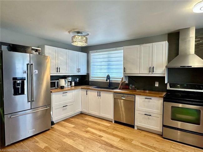 10 Sandlyn Crt, House other with 5 bedrooms, 2 bathrooms and 2 parking in Hamilton ON | Image 6