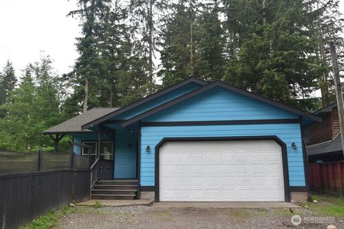 6165 Ash Pl, Maple Falls, WA, 98266-8280 | Card Image