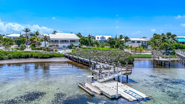Ocean front beach house with pool (24 of | Image 51