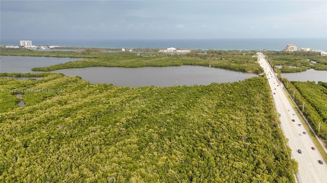 APT-307 - 2711 Ocean Club Blvd, Condo with 2 bedrooms, 2 bathrooms and null parking in Hollywood FL | Image 33