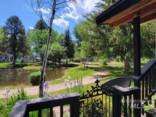 21 E St, Cascade, ID, 83611 | Card Image
