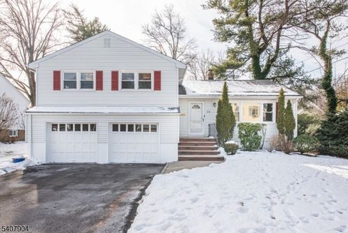 33 Tuers Pl, Montclair, NJ, 07043-2546 | Card Image