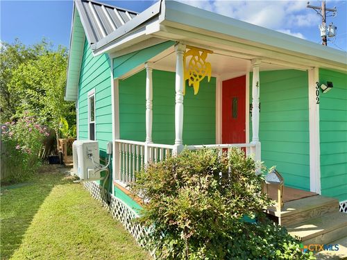 302 E Dallas Ave, SeaDrift, TX, 77983-3731 | Card Image