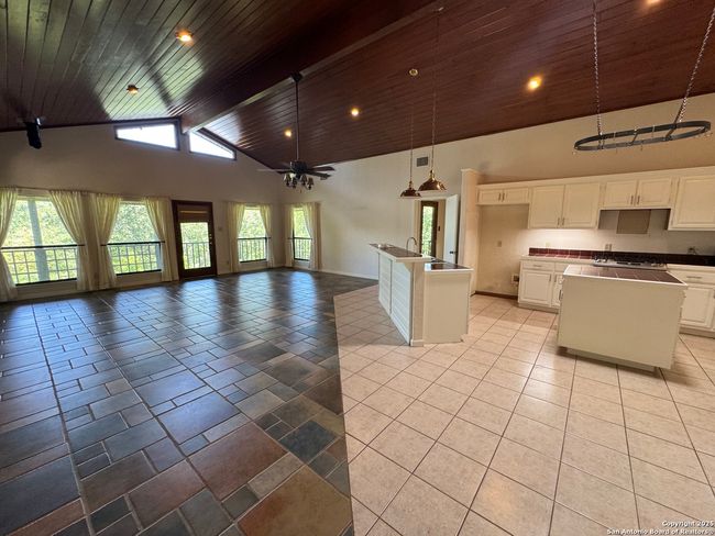 7055 Old Spring Branch Rd, House other with 3 bedrooms, 2 bathrooms and null parking in Spring Branch TX | Image 11