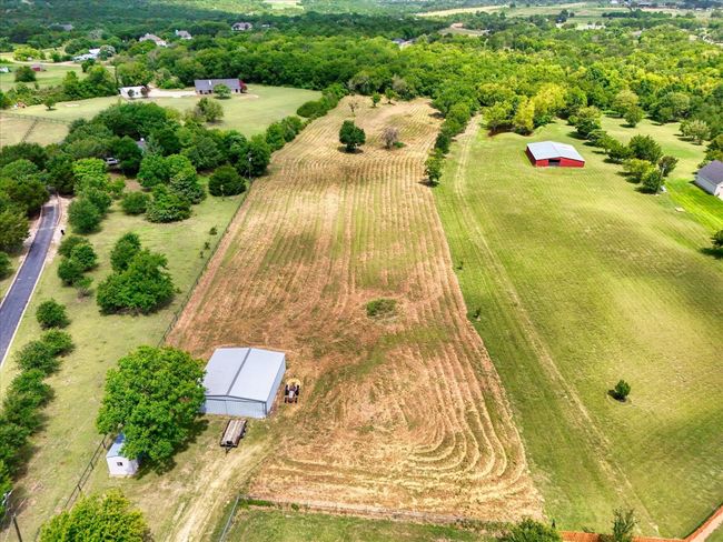 261 Rabbit Hl, House other with 3 bedrooms, 2 bathrooms and null parking in Lorena TX | Image 29