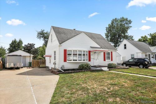 28675 Sheridan St, Garden City, MI, 48135-2773 | Card Image