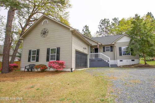 290 Spring Lake Dr, Pinehurst, NC, 28374-7055 | Card Image
