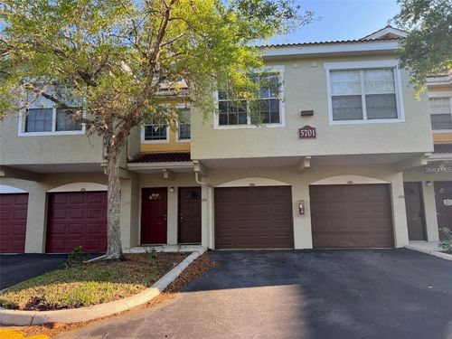 18-203-5701 Bentgrass Dr, SARASOTA, FL, 34235-7635 | Card Image