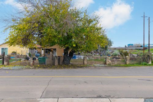 736 S Modesto Ave, Stockton, CA, 95203-3231 | Card Image