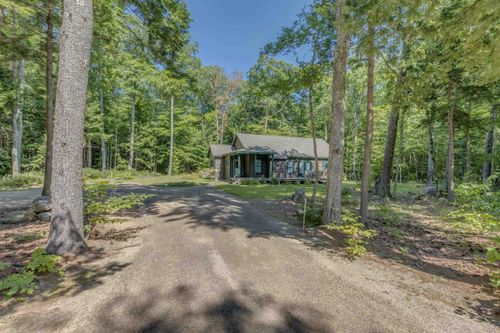 7 Paugus Rd, Holderness, NH, 03245 | Card Image