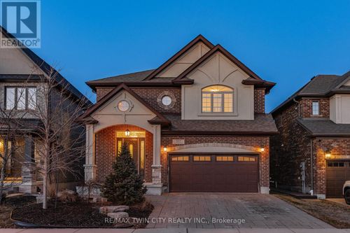 557 Millstream Dr, Waterloo, ON, N2K0E1 | Card Image