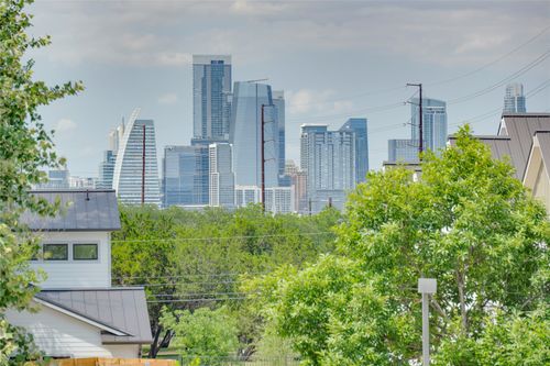 unit-324-2724 Treble Ln, Austin, TX, 78704-4453 | Card Image