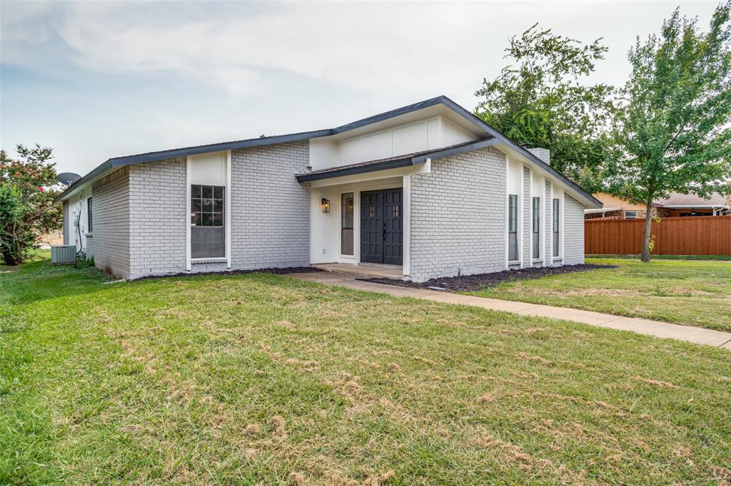 Ashcrest Ln, Dallas, TX 75249