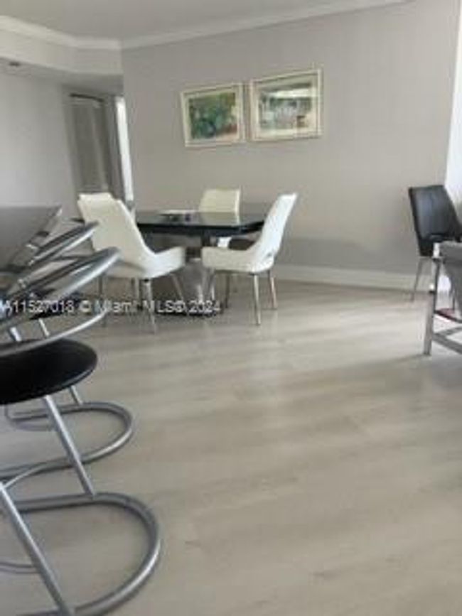 APT-509 - 6767 Collins Ave, Condo with 2 bedrooms, 2 bathrooms and null parking in Miami Beach FL | Image 27