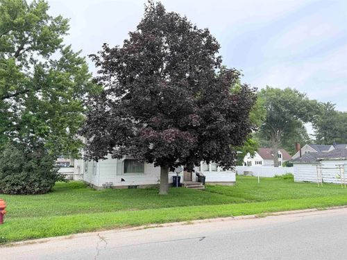 300 3rd St, La Porte City, IA, 50651-1355 | Card Image