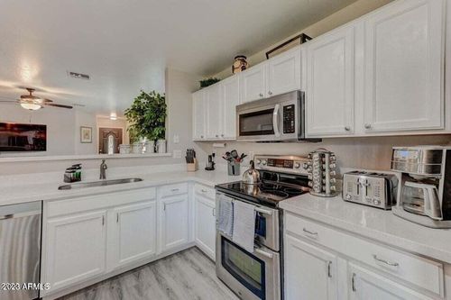 2477 E Meadow Land Dr, San Tan Valley, AZ, 85140-5631 | Card Image
