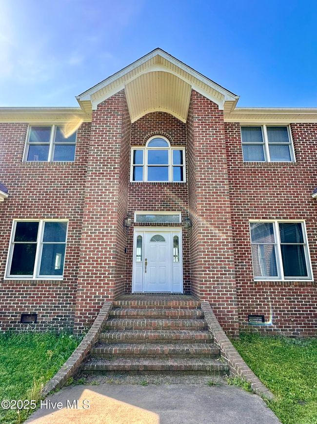 141 Baybreeze Dr, House other with 4 bedrooms, 6 bathrooms and 3 parking in Shiloh NC | Image 4
