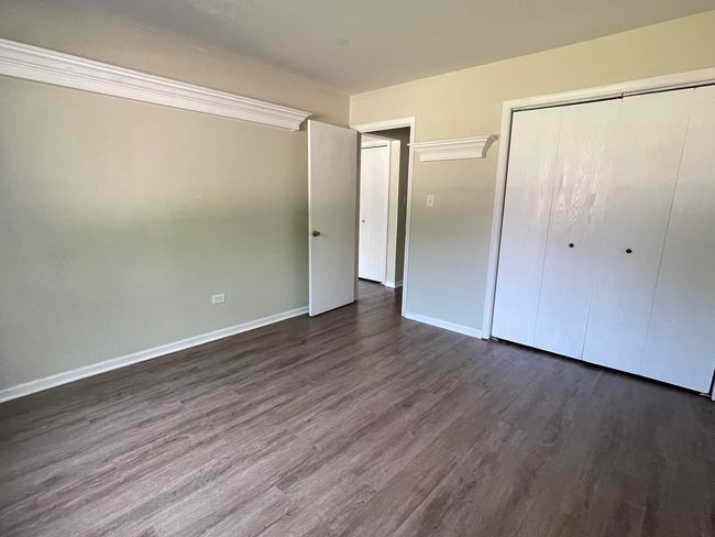 APT-1A - 1208 Whispering Hills Ct, Condo with 2 bedrooms, 1 bathrooms and 2 parking in Naperville IL | Image 11