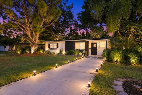 340 55th Avenue S, St Petersburg, FL, 33705 | Card Image