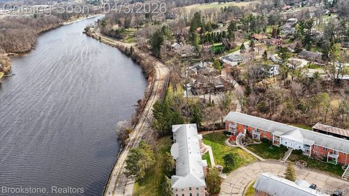 unit-702-3333 Moores River Dr, Lansing, MI, 48911-1064 | Card Image