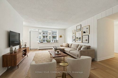 206-825 Kennedy Rd, Scarborough, ON, M1K2E6 | Card Image
