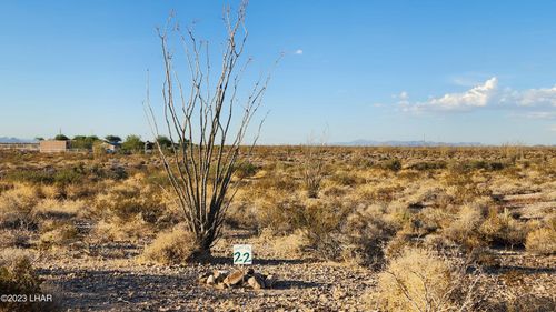 22 W Wilshire Rd, Yucca, AZ, 86438-1002 | Card Image
