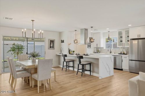 8649 E Starlight Way, Scottsdale, AZ, 85250-6320 | Card Image