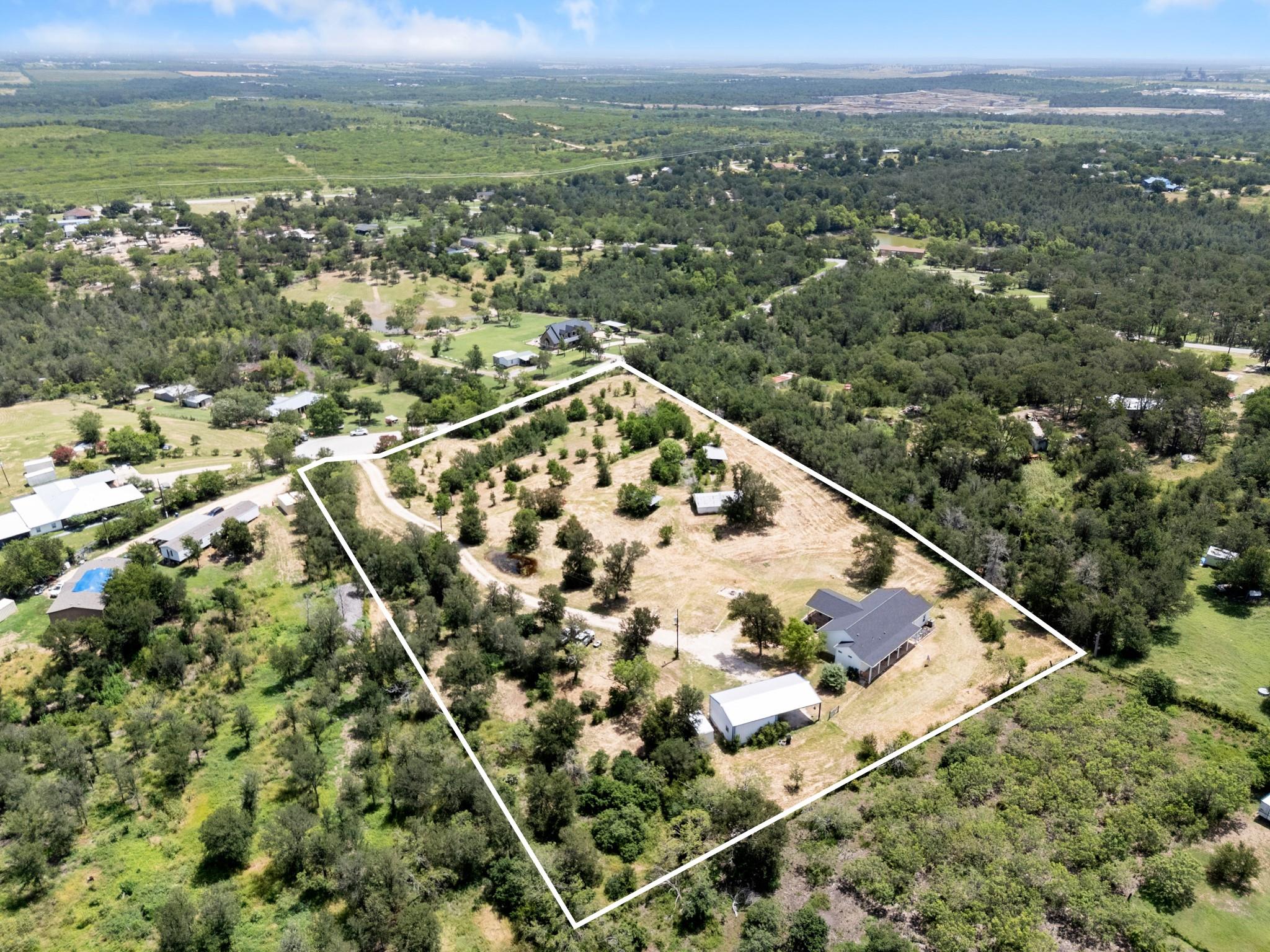 Residential in Del Valle 5