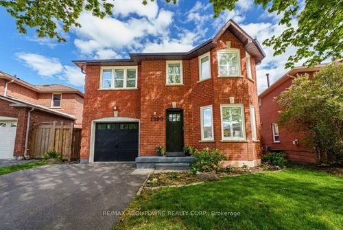 1399 Cobbler Lane, Oakville, ON, L6M3C1 | Card Image