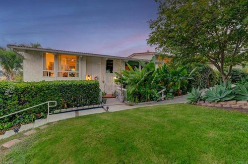 unit-16-2323 Caringa Way, Carlsbad, CA, 92009-6370 | Card Image