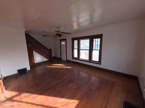 2217 Francis Ave, Flint, MI, 48505-5015 | Card Image