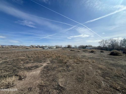 7 Olympia Ct, Yerington, NV, 89447-9772 | Card Image