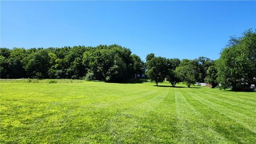 201 Baptiste Dr, Paola, KS, 66071 | Card Image